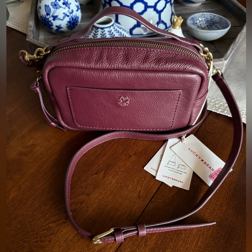 NEW ‘Lucky Brand’ Bag in Genuine Leather that can be carried two different ways - Picture 2 of 16